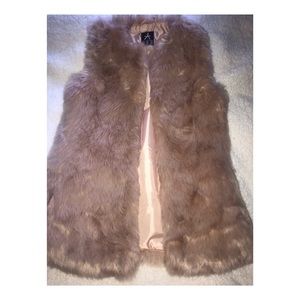 FAUX FUR VEST - PRIMARK